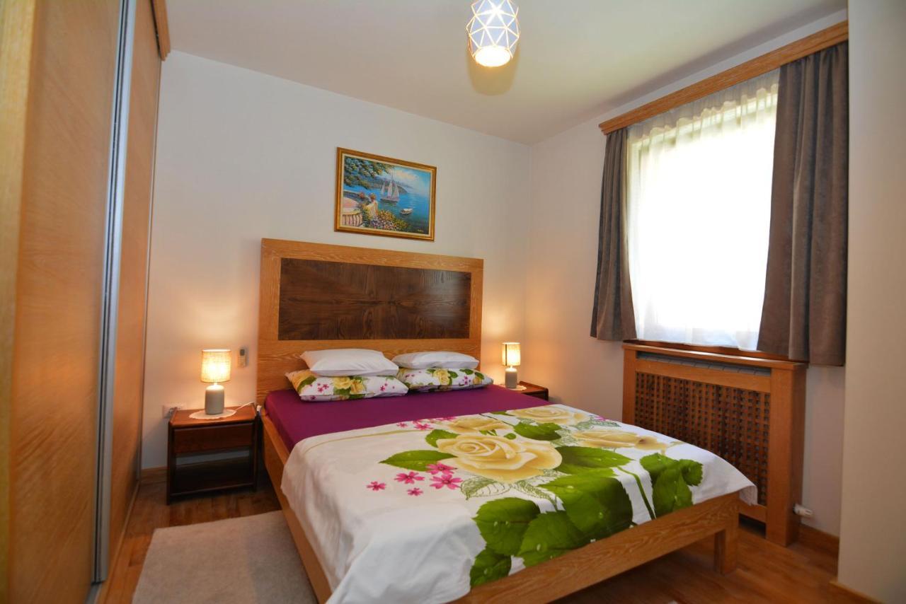 Apartments Olive Котор Экстерьер фото