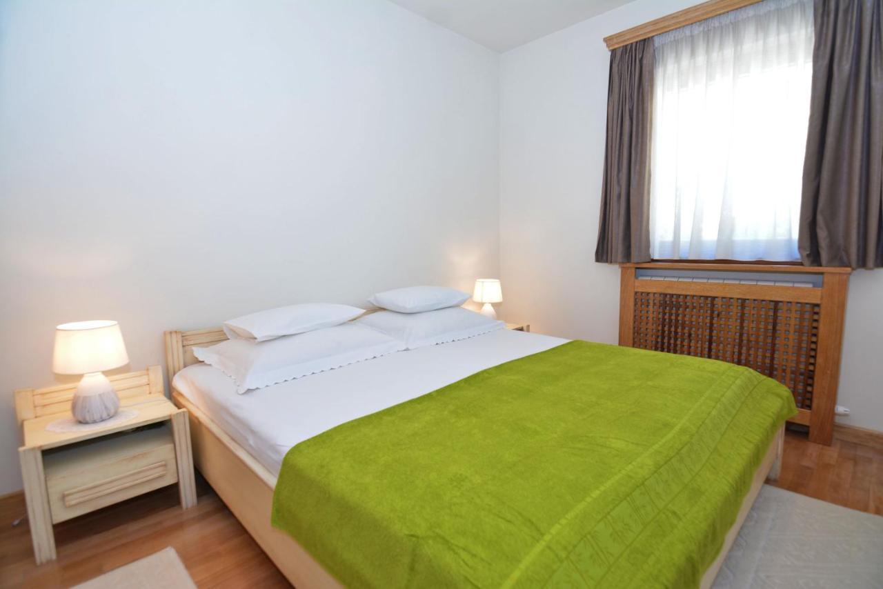 Apartments Olive Котор Экстерьер фото