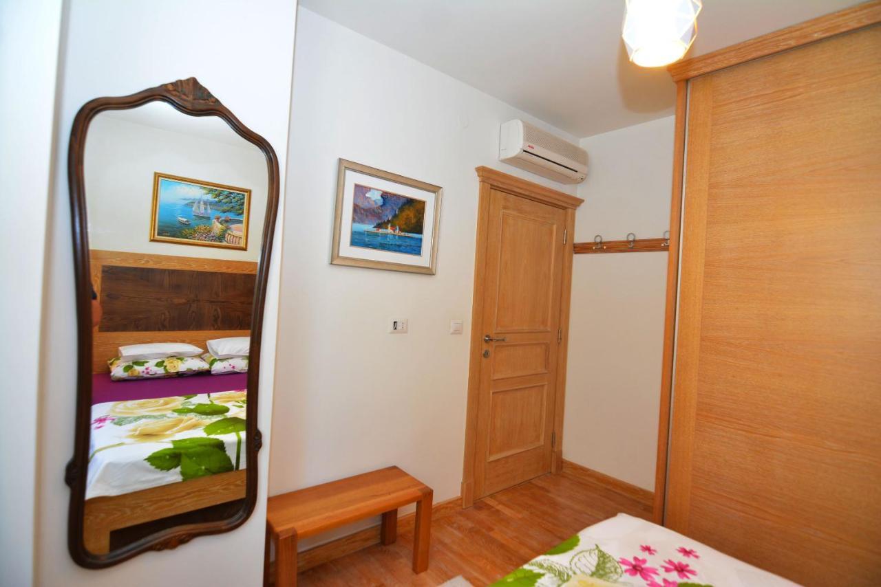 Apartments Olive Котор Экстерьер фото