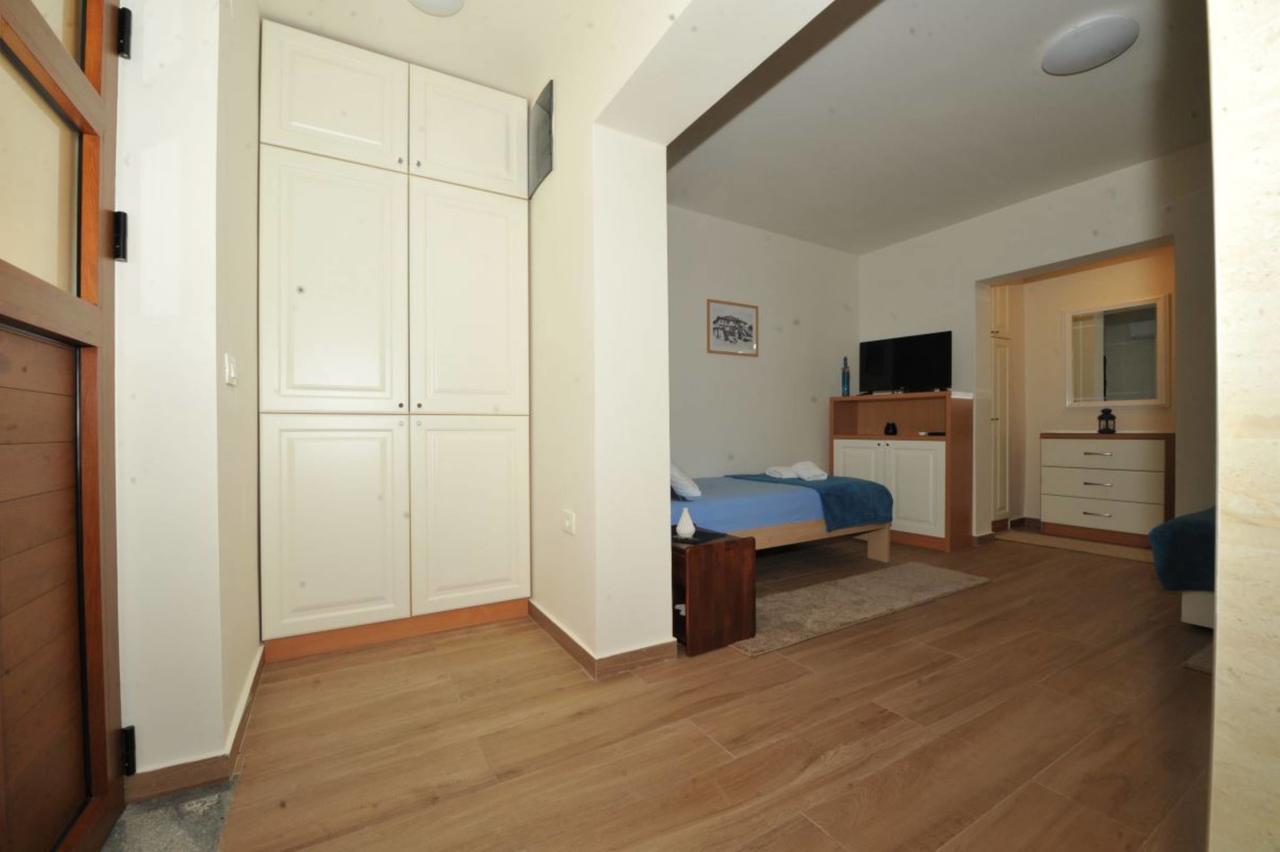 Apartments Olive Котор Экстерьер фото
