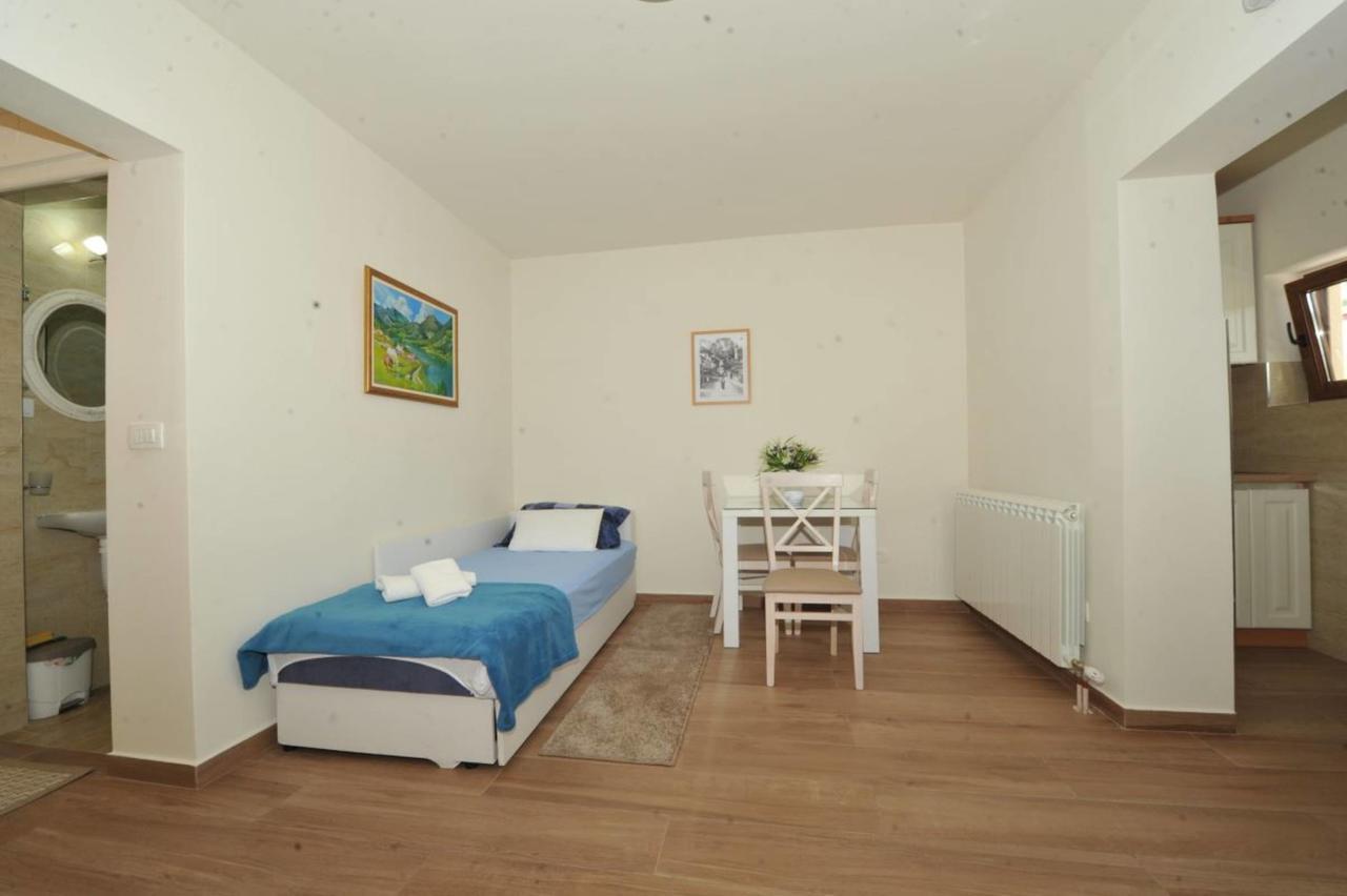 Apartments Olive Котор Экстерьер фото